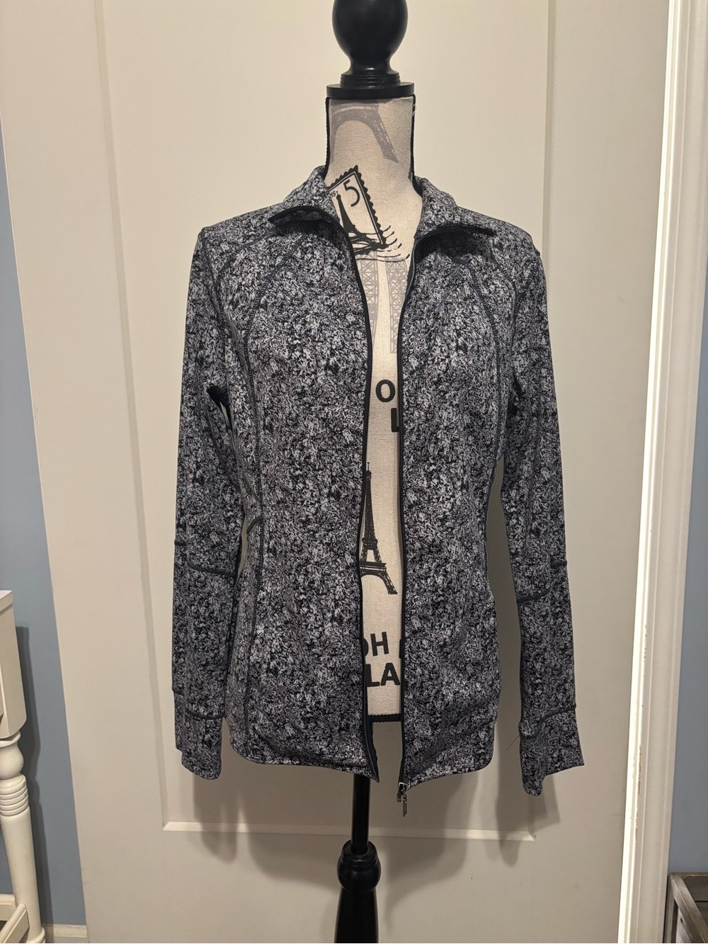 🩵SALE🩵Members Mark Women’s Grey athletic textured Zip-Up Jacket